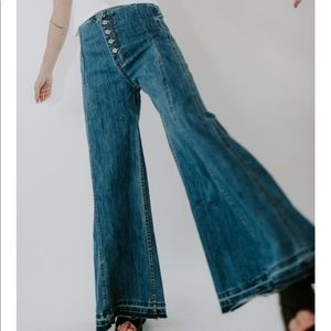Wide leg jeans